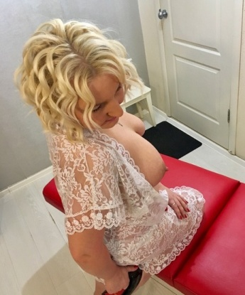 Живу в самом сердце Москвы, и мое обаяние претендует на звание самого искусного интимного приключения в этом городе.🌃
Мои услуги - это настоящий экстаз и релакс: фантазии, массаж, страстный секс без ограничений, игры ролей и многое другое. Я легка на подъем и открыта для новых впечатлений. Мои фото настоящие, и ты сразу оценишь мою шикарную фигуру и нежную кожу.📸✨
Мое опыт позволяет мне понять желания мужчины и подарить незабываемое удовольствие. Мои клиенты ценят мою деликатность, страсть и мое умение удовлетворять самые скрытые желания.💕
Доверься моим талантам, и ты откроешь для себя новый мир наслаждения. Запиши мой номер и приготовься к незабываемым встречам в Москве. Я жду тебя! 🌹❤️ 8739, 41 год